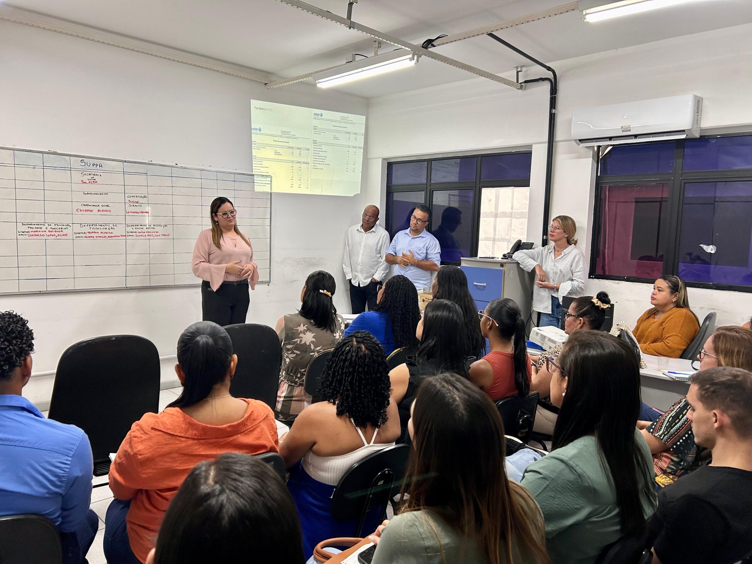 Gerentes e enfermeiros da Atenção Básica participam de reunião de alinhamento