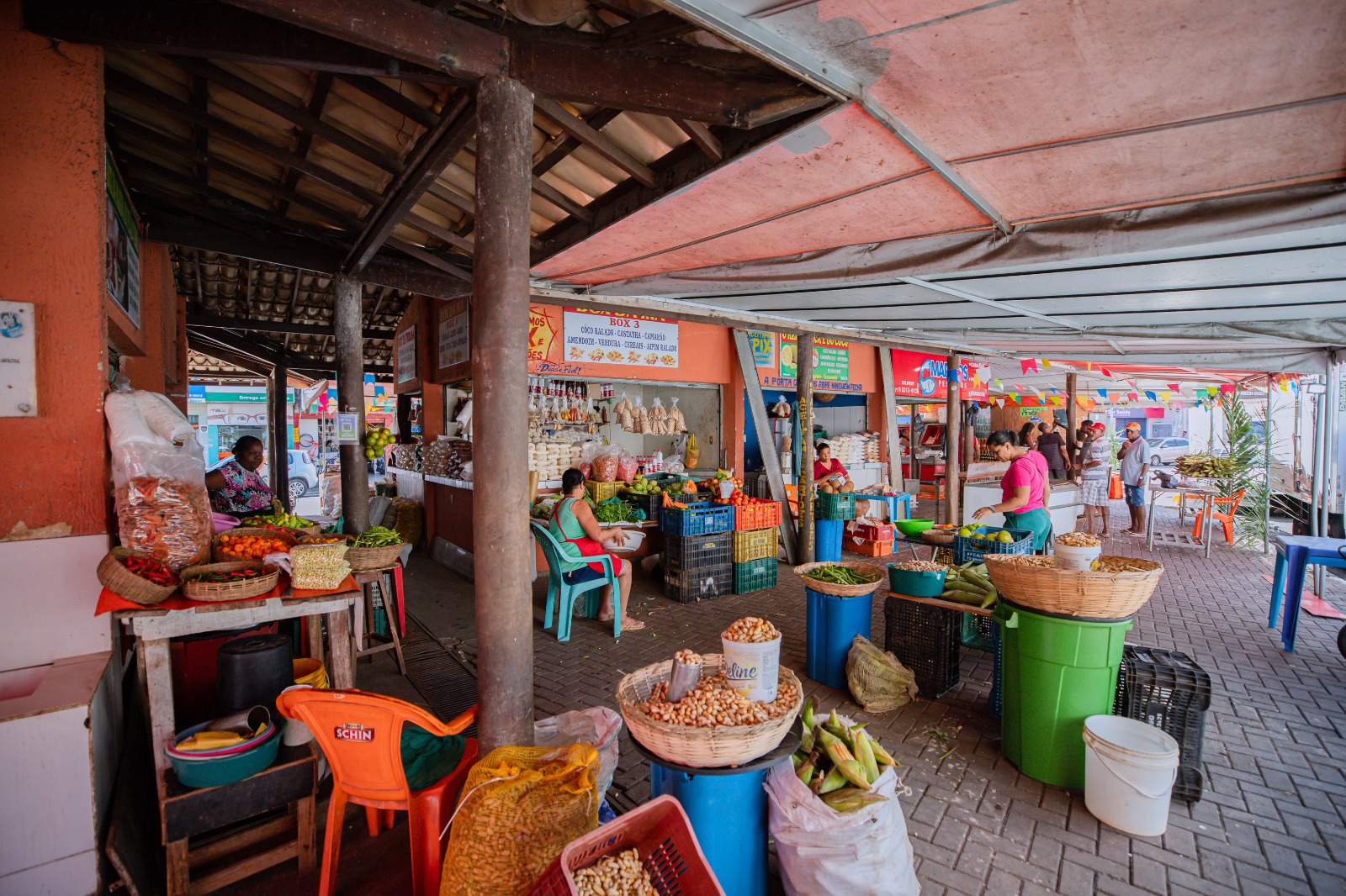 Mercado Municipal de Lauro de Freitas é opção para compras juninas com tradição e qualidade