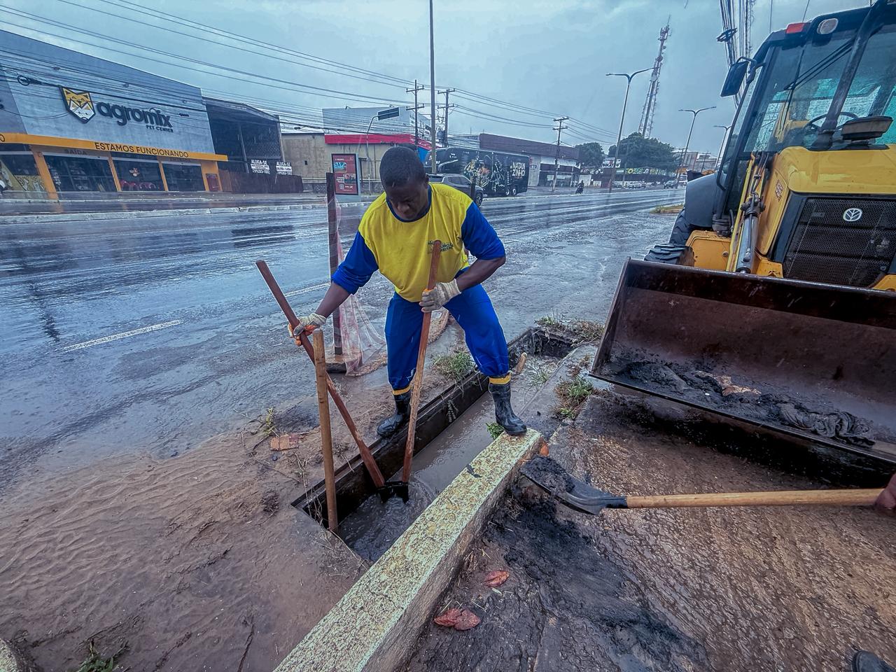 Serviços contínuos de drenagem realizados pela Prefeitura reduzem impactos das chuvas