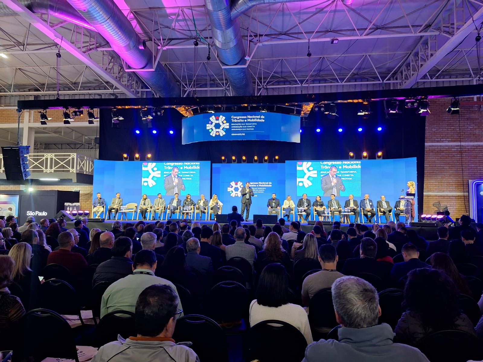 Prefeitura de Lauro de Freitas fortalece políticas de mobilidade ao participar do Congresso Nacional de Trânsito